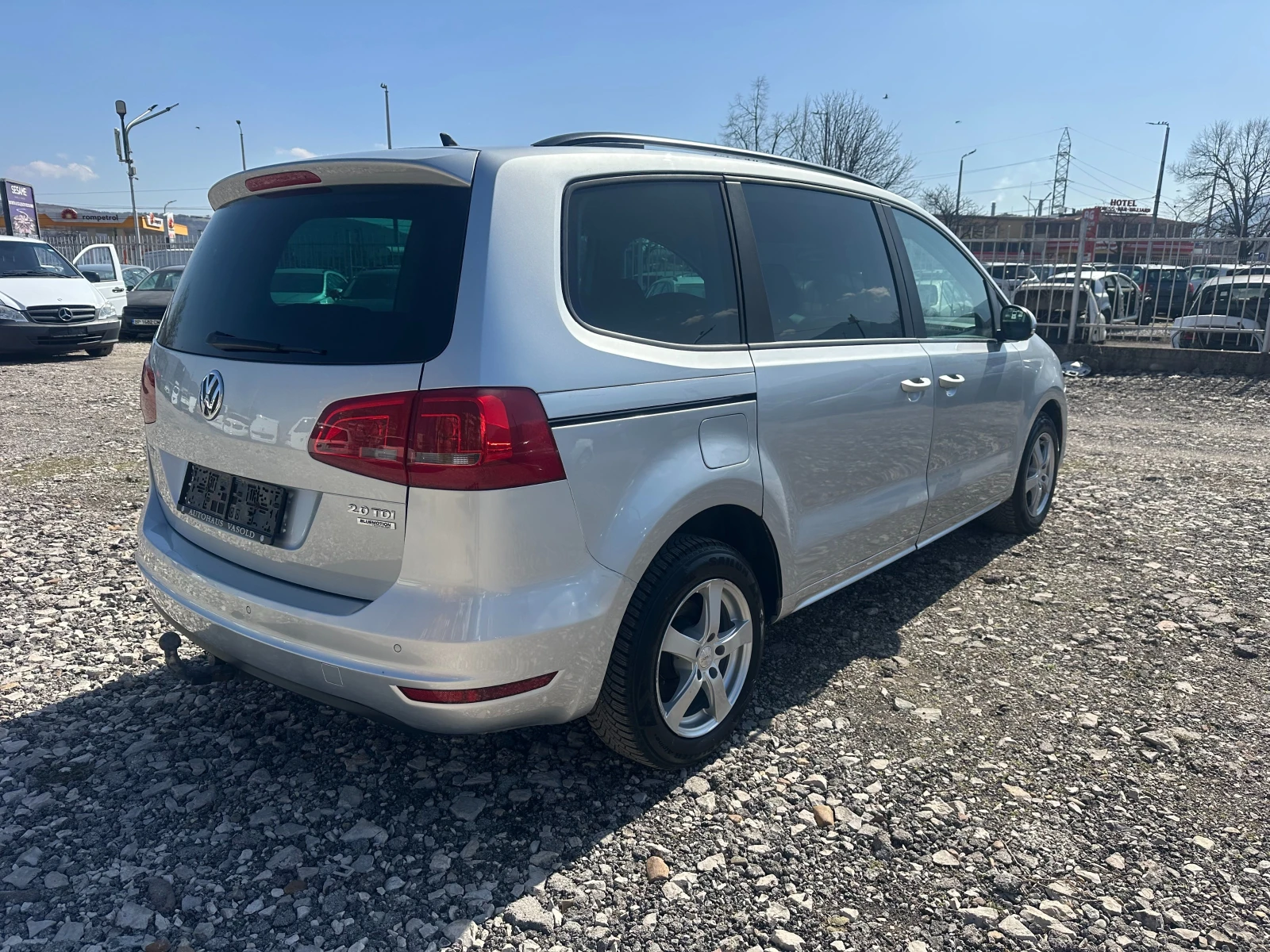 VW Sharan 2.0TDI 140kc 7MESTA  AUTOMAT, снимка 5 - Автомобили и джипове - 53837897