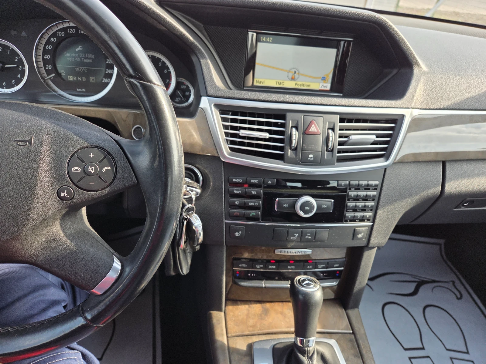 Mercedes-Benz E 200 1, 8i184ksAVTOMATIKNAVIEU5B | Mobile.bg � ����������� 10