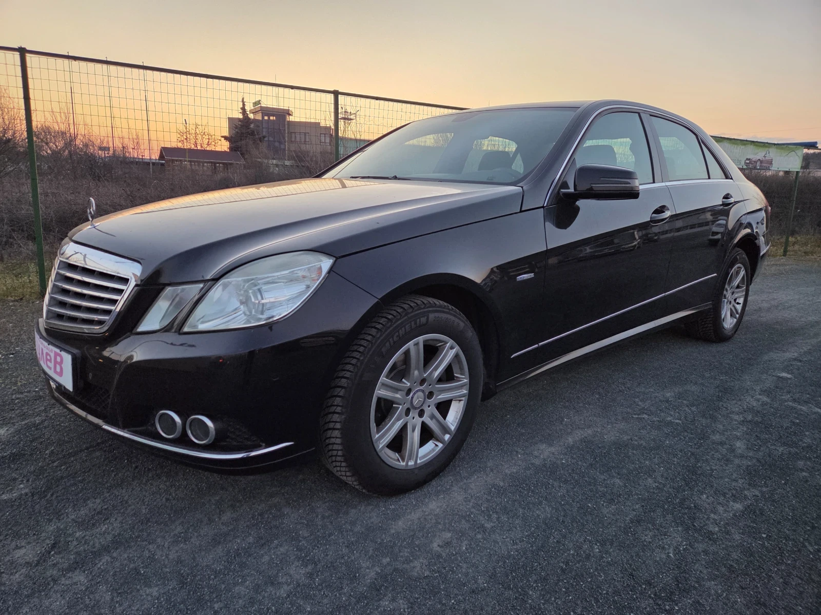 Mercedes-Benz E 200 1, 8i184ksAVTOMATIKNAVIEU5B, снимка 3 - Автомобили и джипове - 53841967