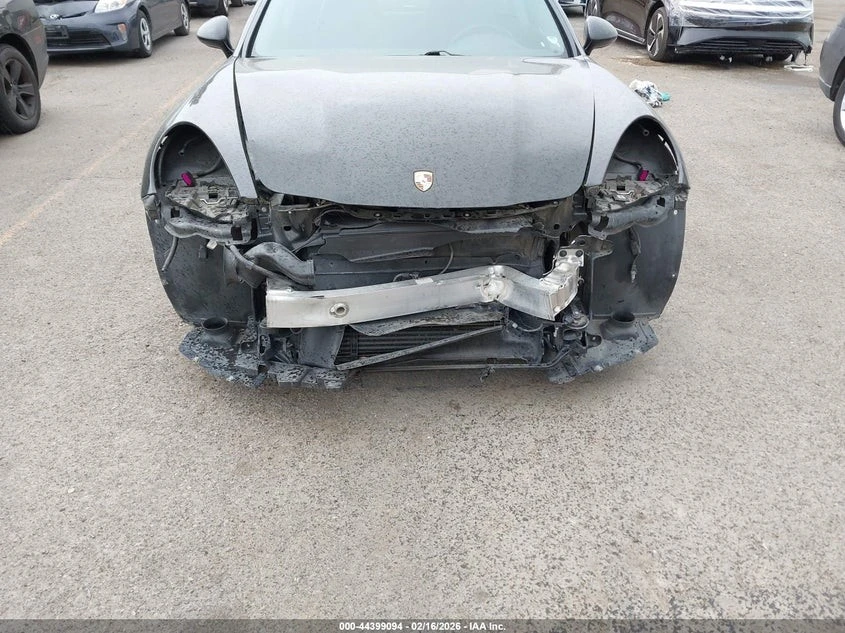 Porsche Panamera 4S С РЕГИСТРАЦИЯ & АВТО КРЕДИТ, снимка 4 - Автомобили и джипове - 53879207