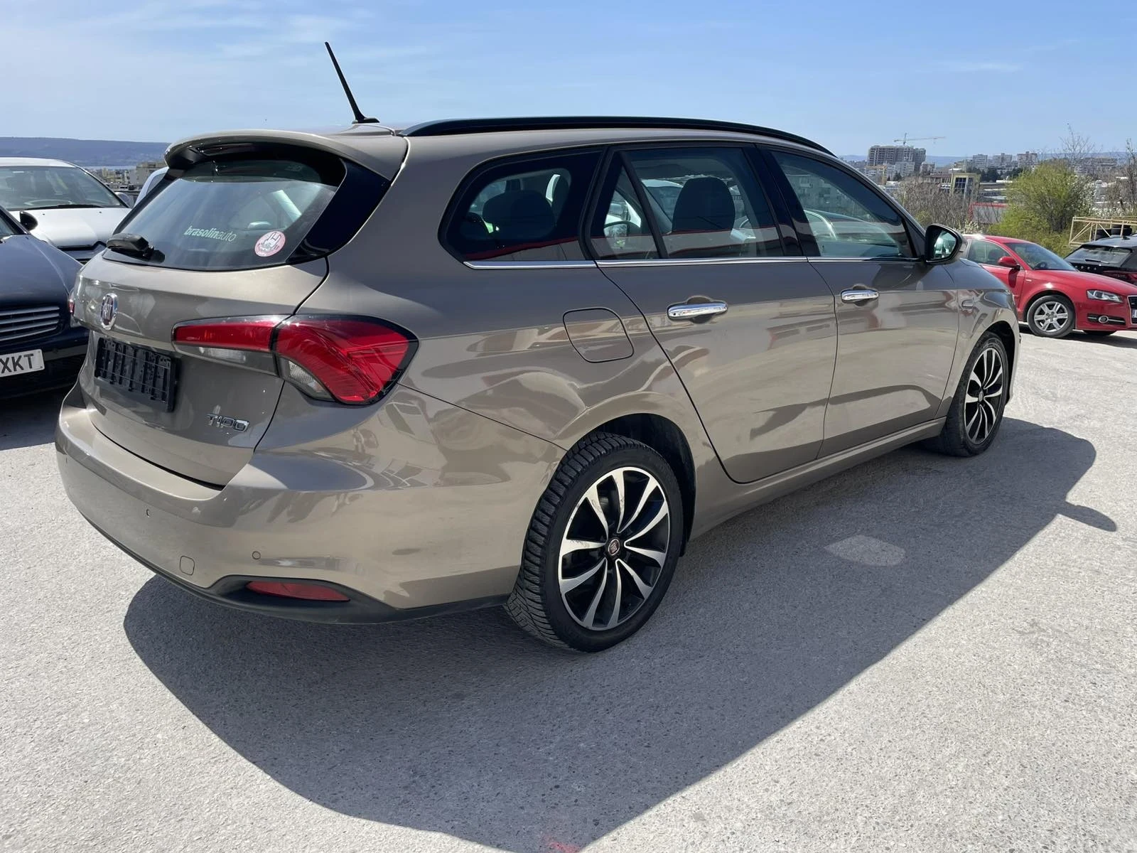 Fiat Tipo 1.6D 120кс 6ск NAVI , снимка 5 - Автомобили и джипове - 54230749