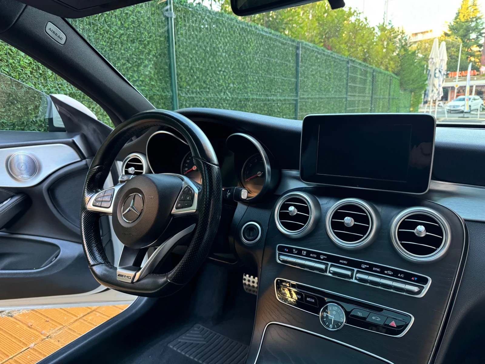 Mercedes-Benz C 250 AMG* BURM* CARPLAY* CAM, снимка 8 - Автомобили и джипове - 54336223