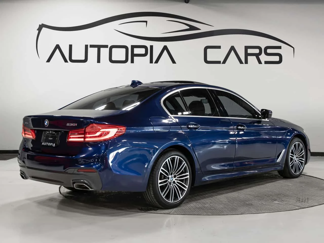 BMW 530 * xDrive * PREMIUM ESSENTIAL DRIVER ASSISTANCE | Mobile.bg � ����������� 3