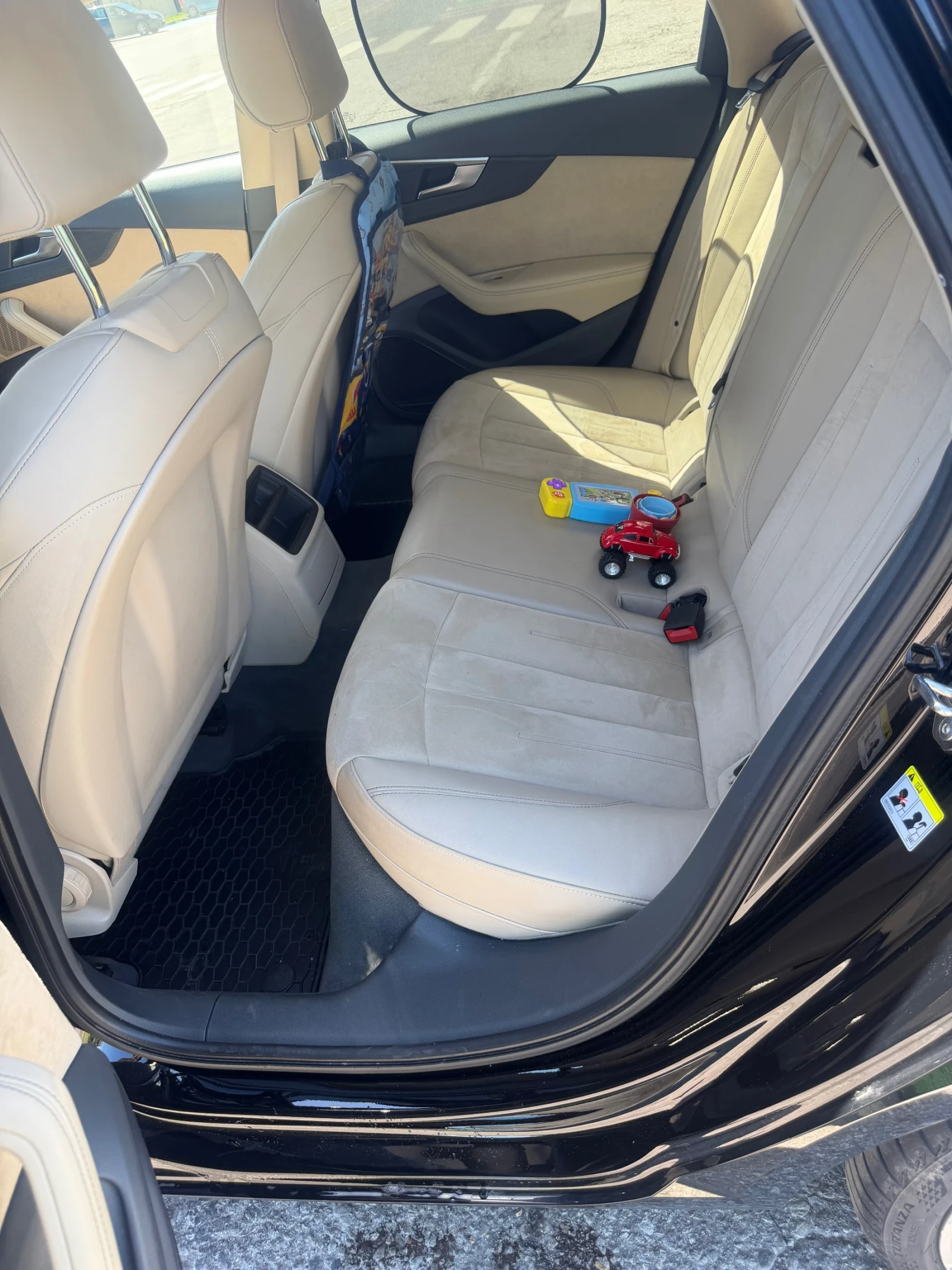 Audi A4 2.0 TDI 190HP, снимка 16 - Автомобили и джипове - 54720671