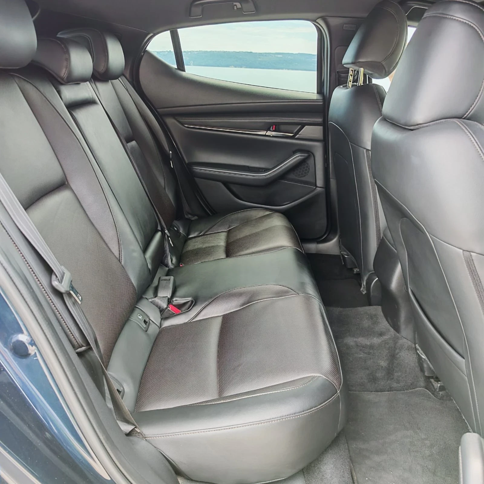 Mazda 3, снимка 15 - Автомобили и джипове - 54967307