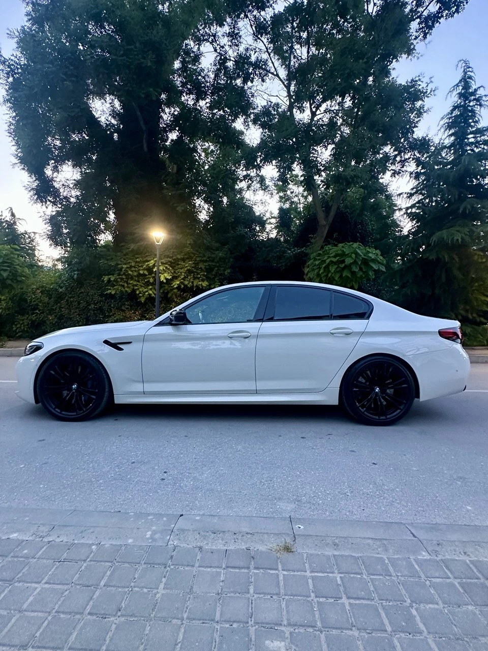 BMW M5 Competition, снимка 8 - Автомобили и джипове - 55045036