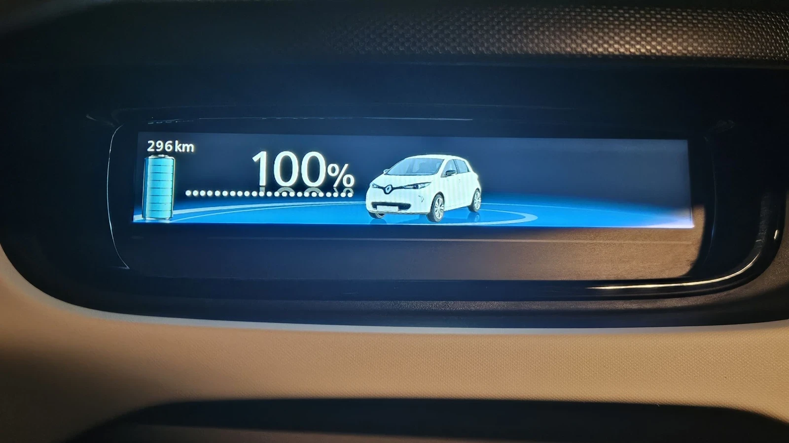 Renault Zoe ZE 40, снимка 2 - Автомобили и джипове - 55076725