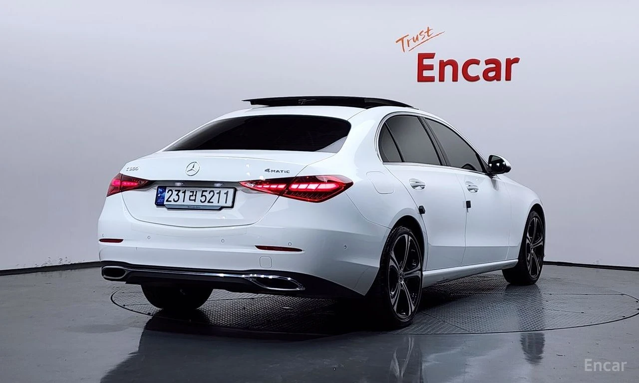 Mercedes-Benz C 300 4MATIC* ДИСТРОНИК* ХЕДЪП* 360КАМЕРА* LANE* ASSIST*, снимка 2 - Автомобили и джипове - 55557224
