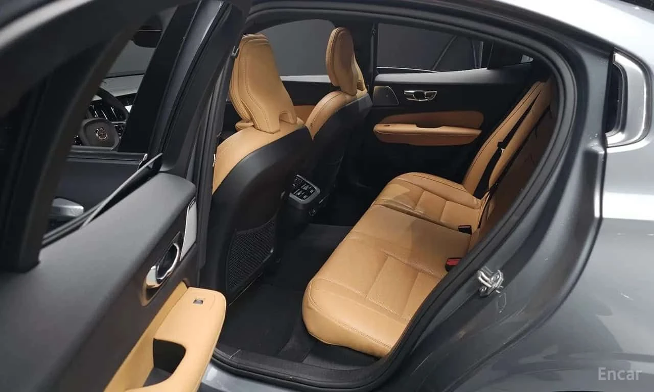 Volvo S60 T5 Inscroption/ФИНАНСИРАНЕ, снимка 12 - Автомобили и джипове - 55565885
