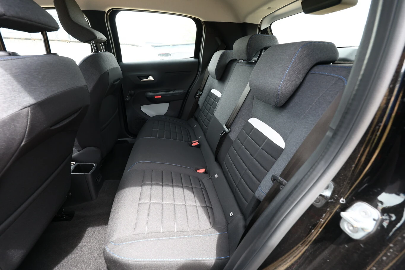 Citroen C3 Plus , снимка 8 - Автомобили и джипове - 55622410