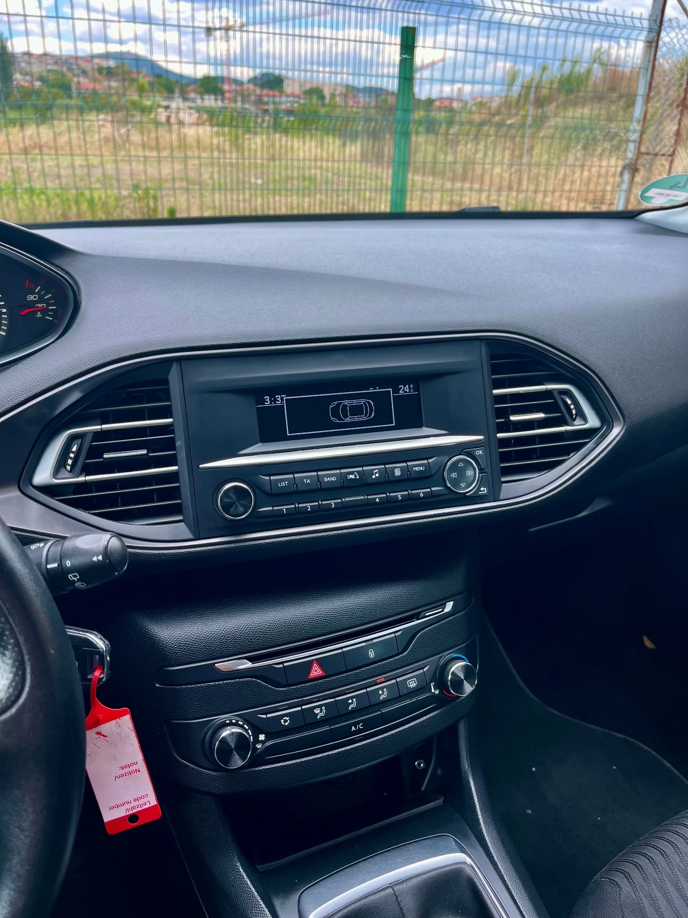 Peugeot 308 1.2, снимка 9 - Автомобили и джипове - 55674749