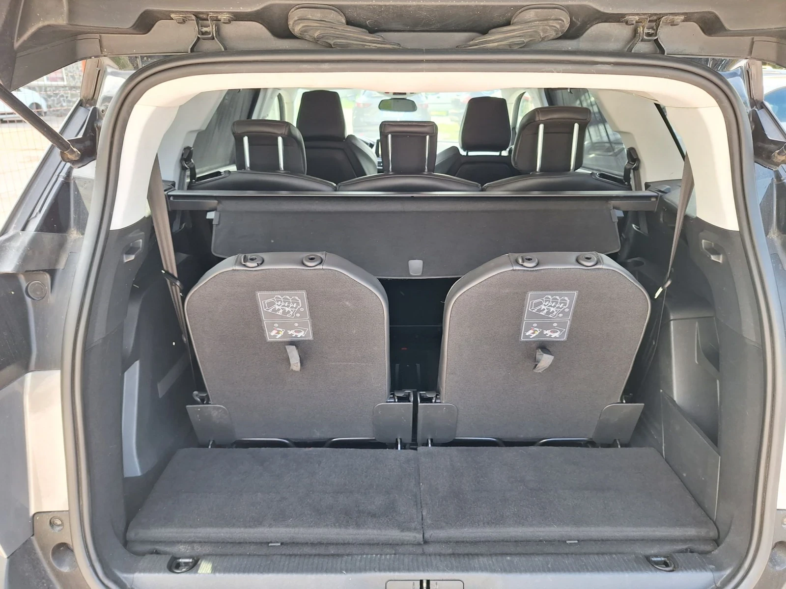 Peugeot 5008 1.6hdi/Автоматик/Нави/Камера/Лед/6+ 1м/, снимка 15 - Автомобили и джипове - 55792161