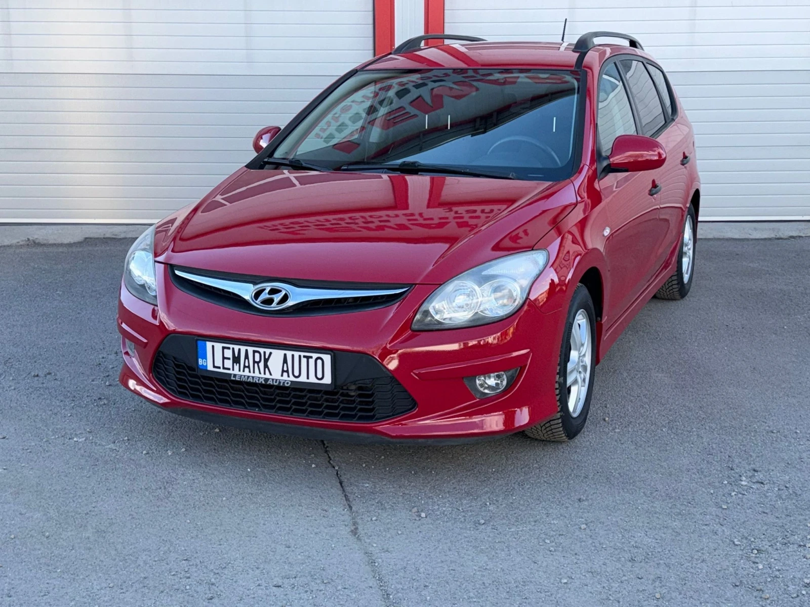 Hyundai I30 1.6CRDI CW KLIMATRONIK EVRO 5B ЛИЗИНГ!!!, снимка 4 - Автомобили и джипове - 55875377