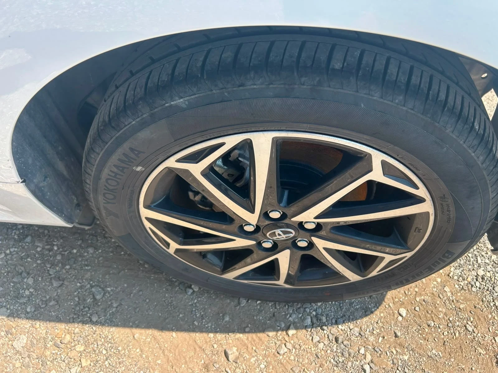 Toyota Yaris 1.5HYBRID/КАМЕРА/169Х.КМ, снимка 14 - Автомобили и джипове - 55974270