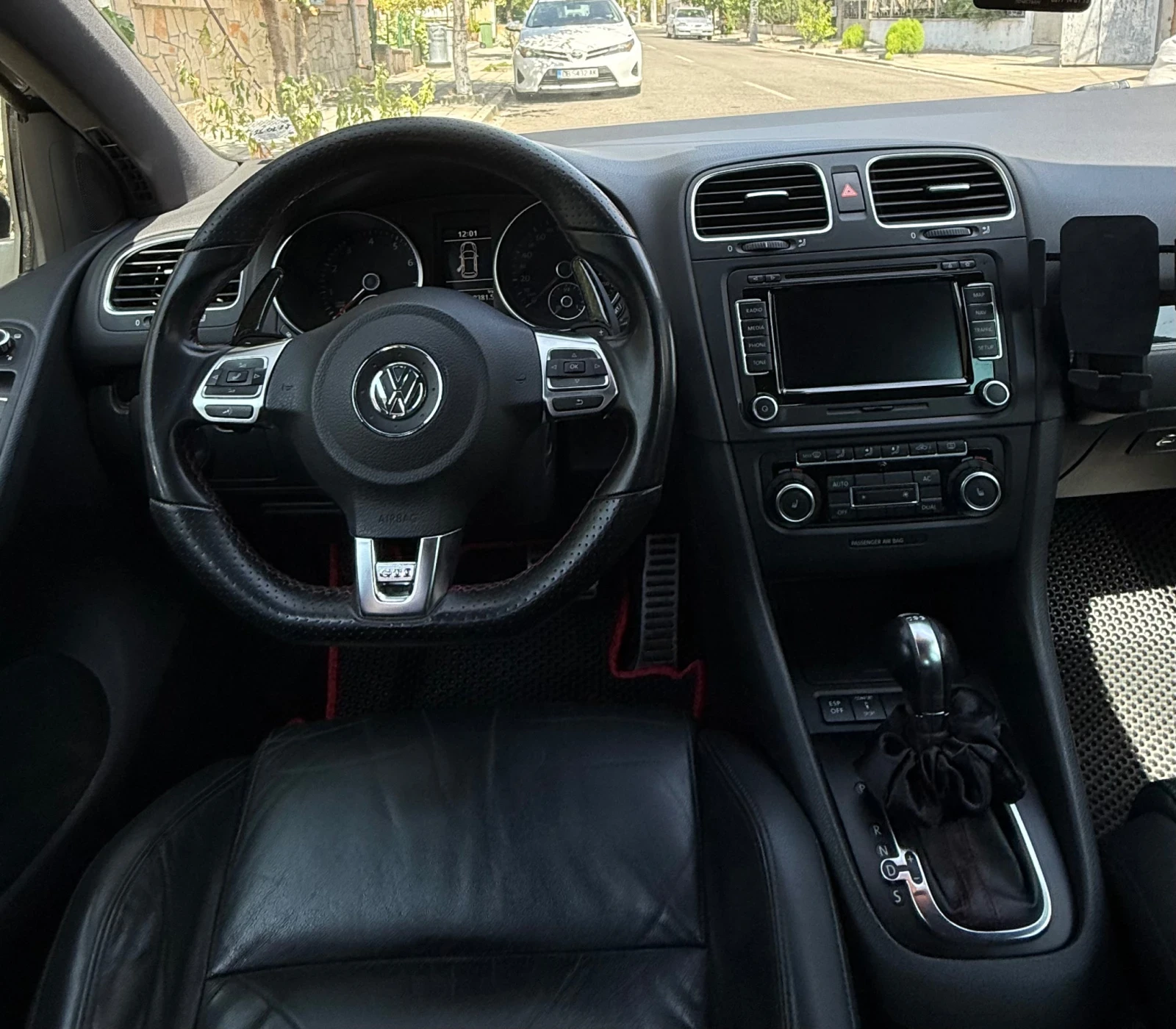 VW Golf GTI 2.0 TSI, снимка 7 - Автомобили и джипове - 56133741