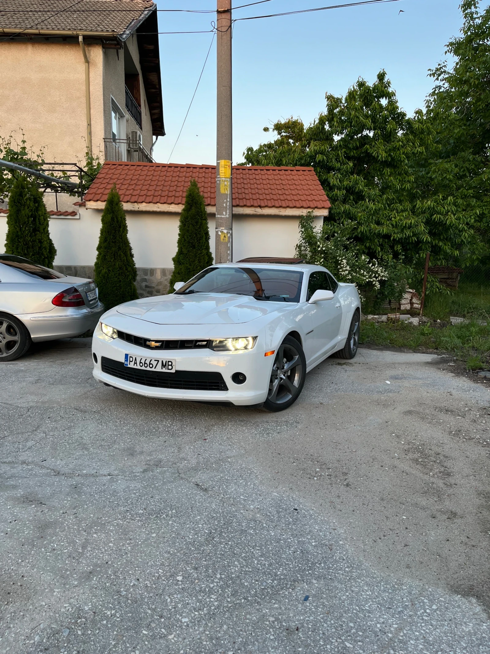 Chevrolet Camaro, снимка 2 - Автомобили и джипове - 56365090