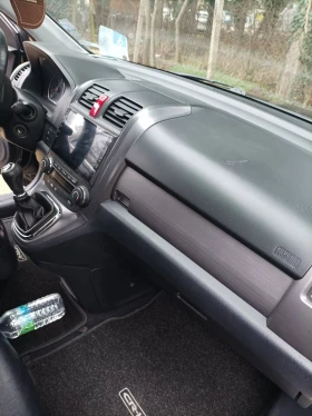 Honda Cr-v executive, снимка 10 - Автомобили и джипове - 53456323