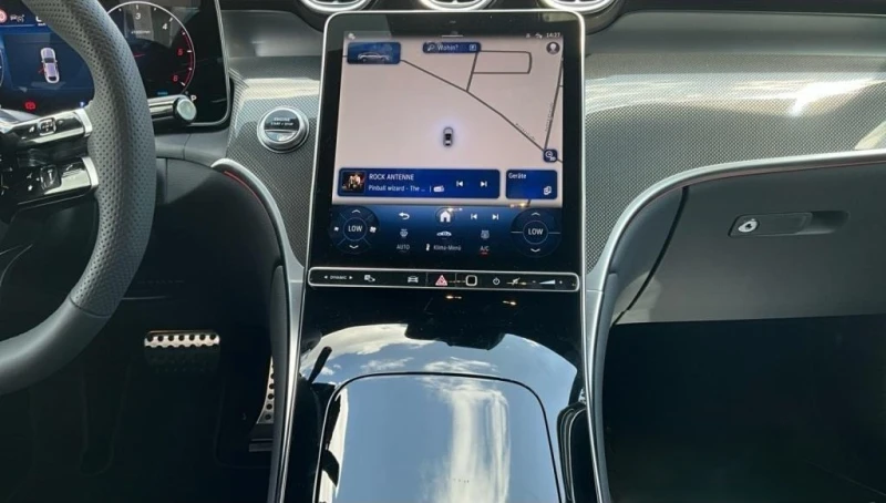 Mercedes-Benz GLC 220 d/AMG/COUPE/4M/360/MEMORY/DIGITAL LIGHT/KEYLESS/, снимка 12 - Автомобили и джипове - 51326255