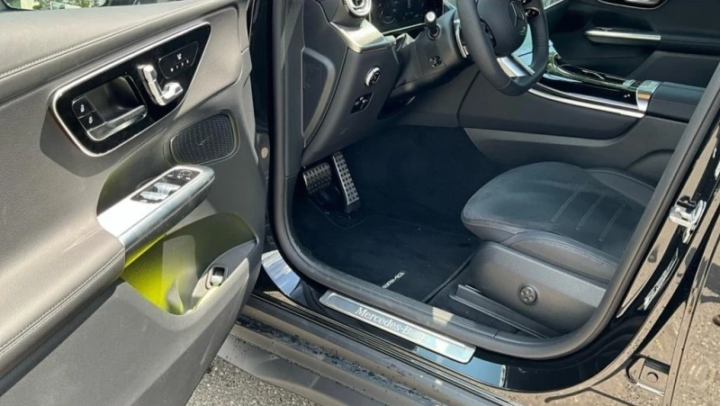 Mercedes-Benz GLC 220 d/AMG/COUPE/4M/360/MEMORY/DIGITAL LIGHT/KEYLESS/, снимка 8 - Автомобили и джипове - 51326255