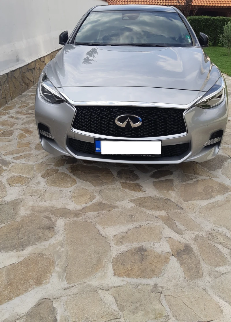 Infiniti Q30 S AWD, снимка 2 - Автомобили и джипове - 52597797