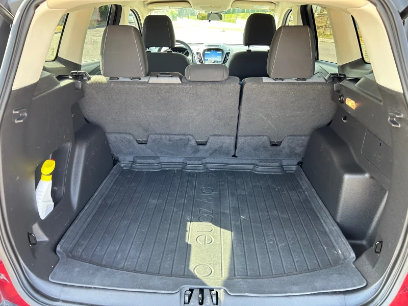 Ford Kuga Escape/SE/4x4, снимка 8 - Автомобили и джипове - 52772059