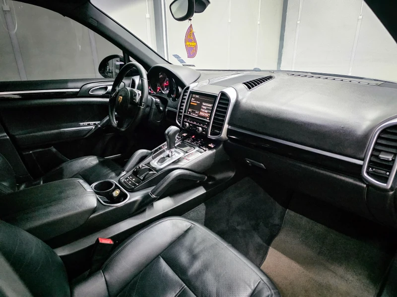 Porsche Cayenne = 3.0d= BLACK EDITION= СМЕНЕНИ ВЕРИГИ= , снимка 10 - Автомобили и джипове - 52915557