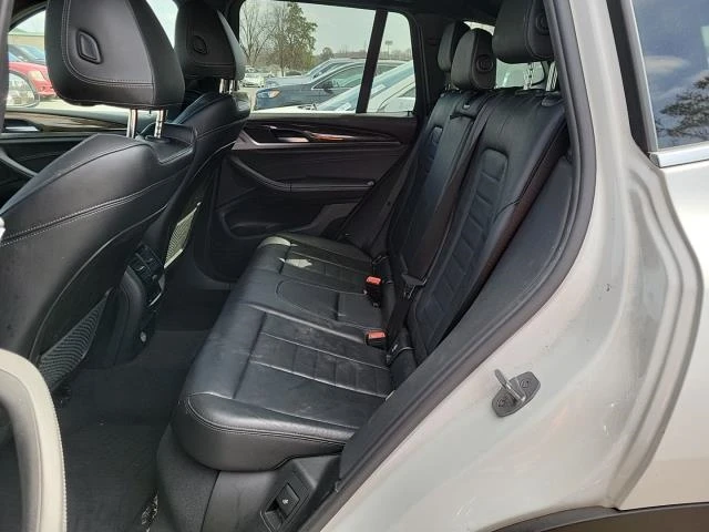 BMW X3 xDrive30i* Ambient* Keyless* Пано* Подгрев* Камера, снимка 11 - Автомобили и джипове - 49385414