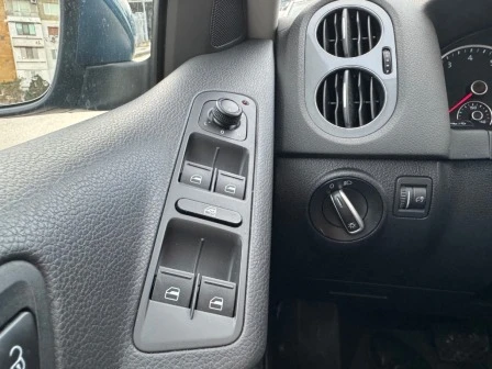 VW Tiguan 2.0 TSI с газово STAG, снимка 6 - Автомобили и джипове - 53959879