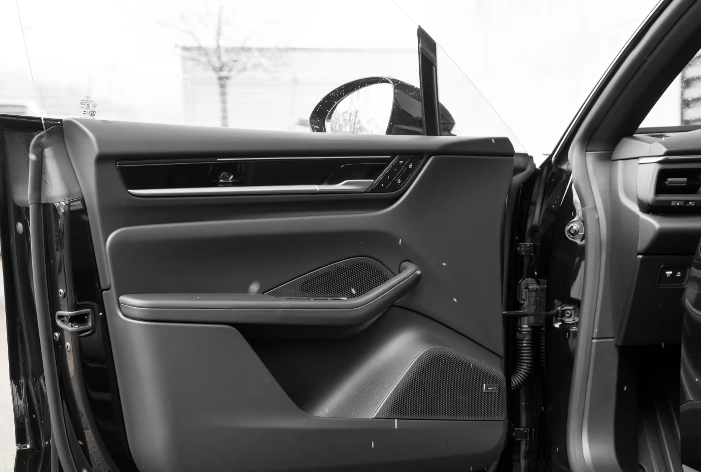Porsche Macan NEW /CAMERA/MEMORY/LED/ - изображение 7