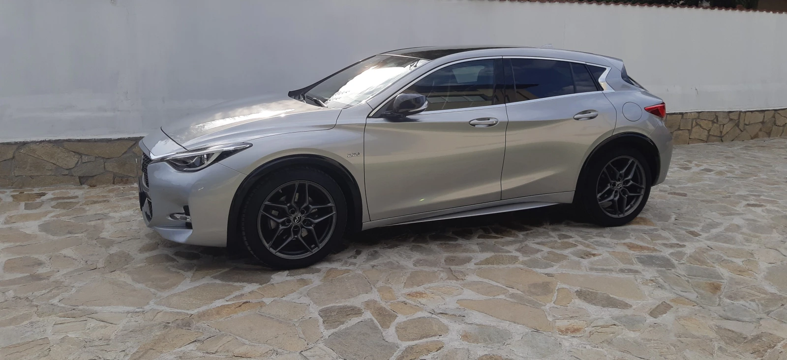 Infiniti Q30 S AWD | Mobile.bg   1