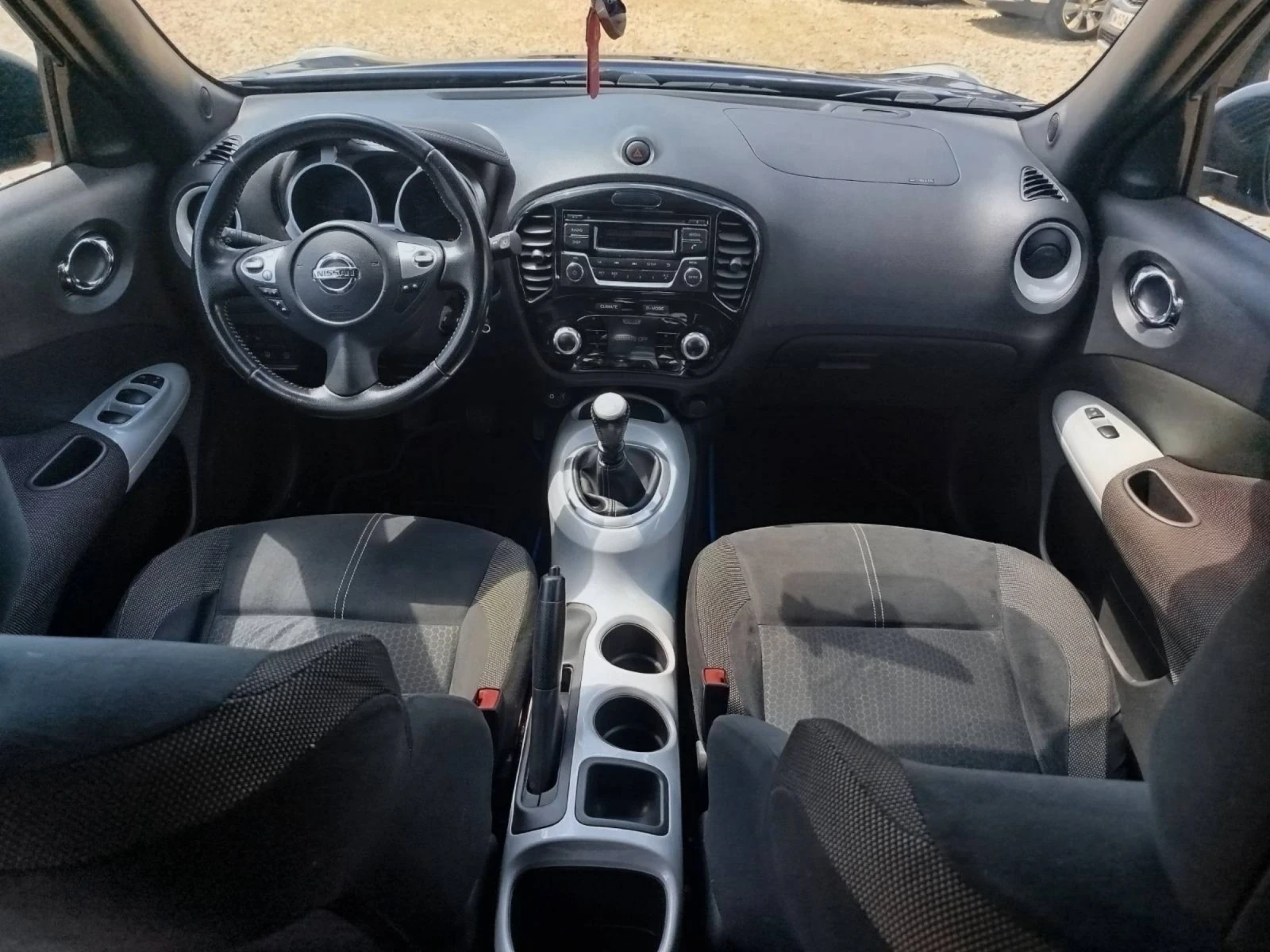 Nissan Juke 1.5 dCu Tekna, снимка 10 - Автомобили и джипове - 54381907