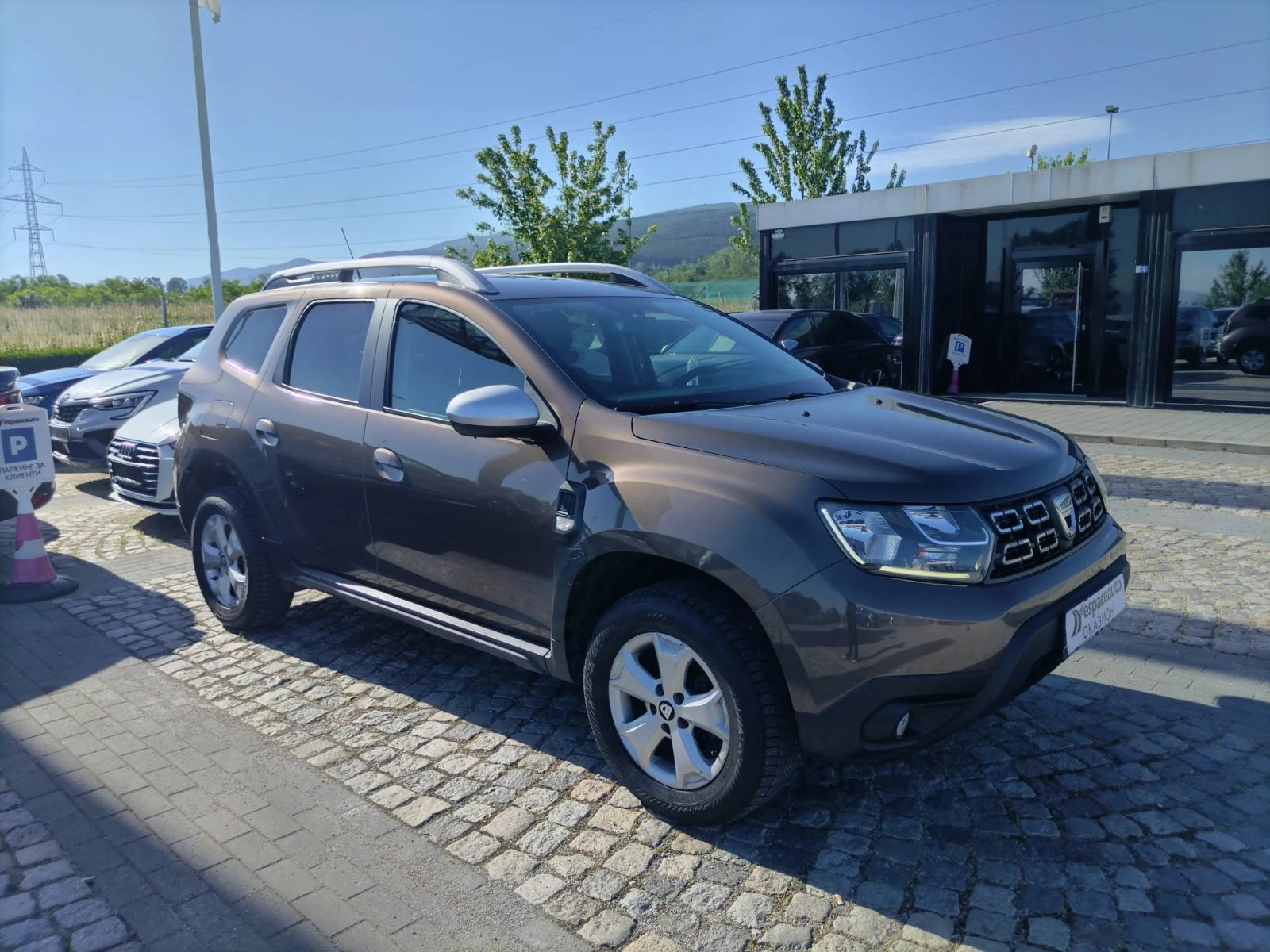 Dacia Duster 1.5dCi/110к.с./КАПАРИРАН, снимка 3 - Автомобили и джипове - 54909152