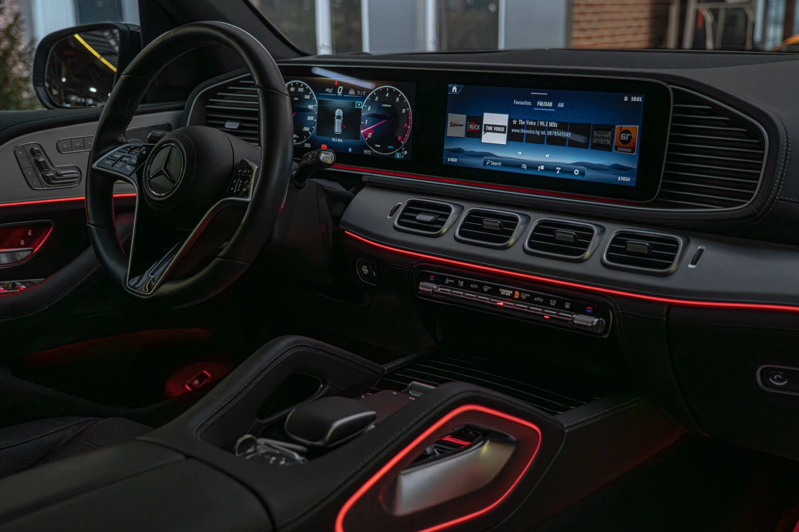 Mercedes-Benz GLE 450 AMG EQ Boost/AMG/Oбдухване/Burmester/Panorama/, снимка 8 - Автомобили и джипове - 54973070