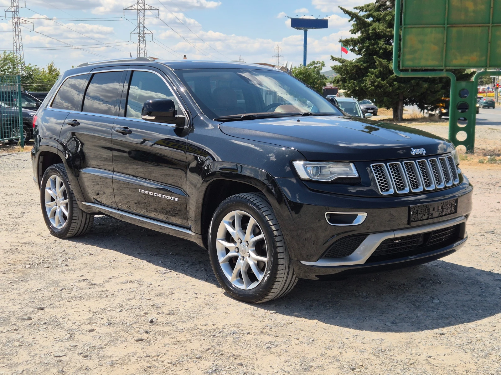 Jeep Grand cherokee 3.0CRDI SUMMIT FULL, снимка 7 - Автомобили и джипове - 55687426