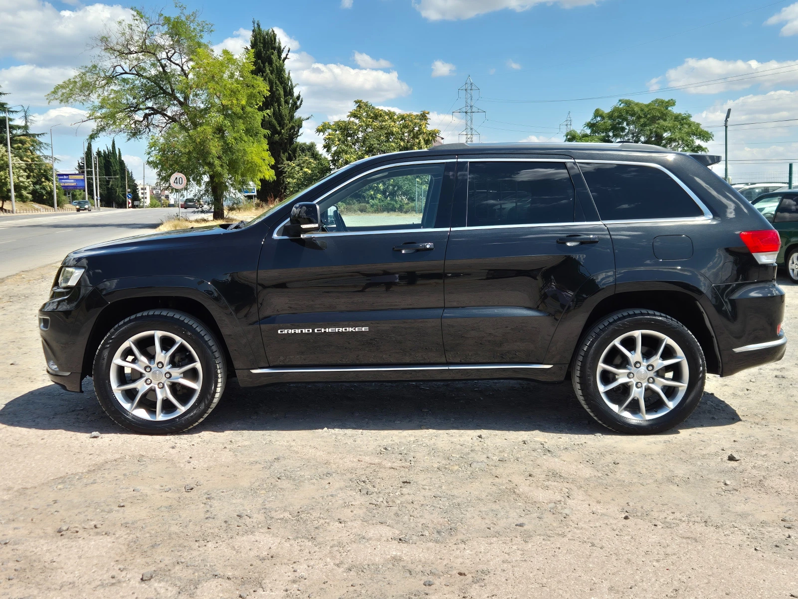 Jeep Grand cherokee 3.0CRDI SUMMIT FULL, снимка 2 - Автомобили и джипове - 55687426