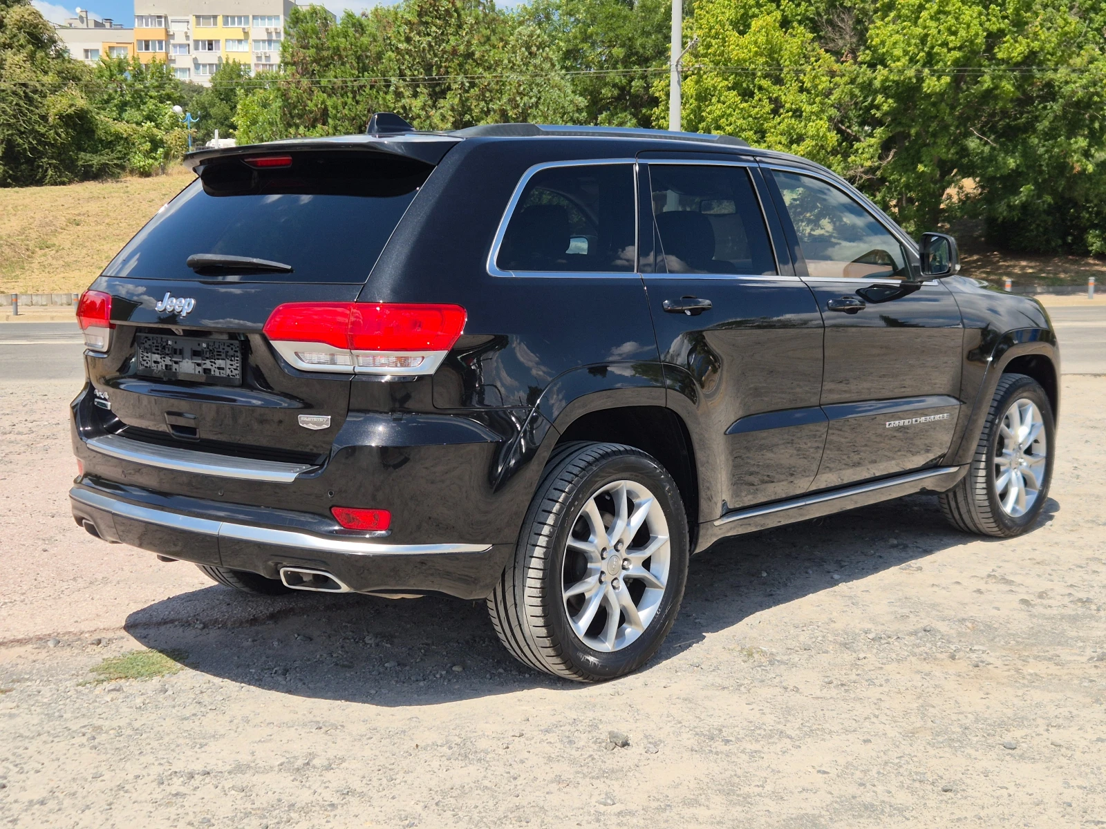 Jeep Grand cherokee 3.0CRDI SUMMIT FULL, снимка 5 - Автомобили и джипове - 55687426