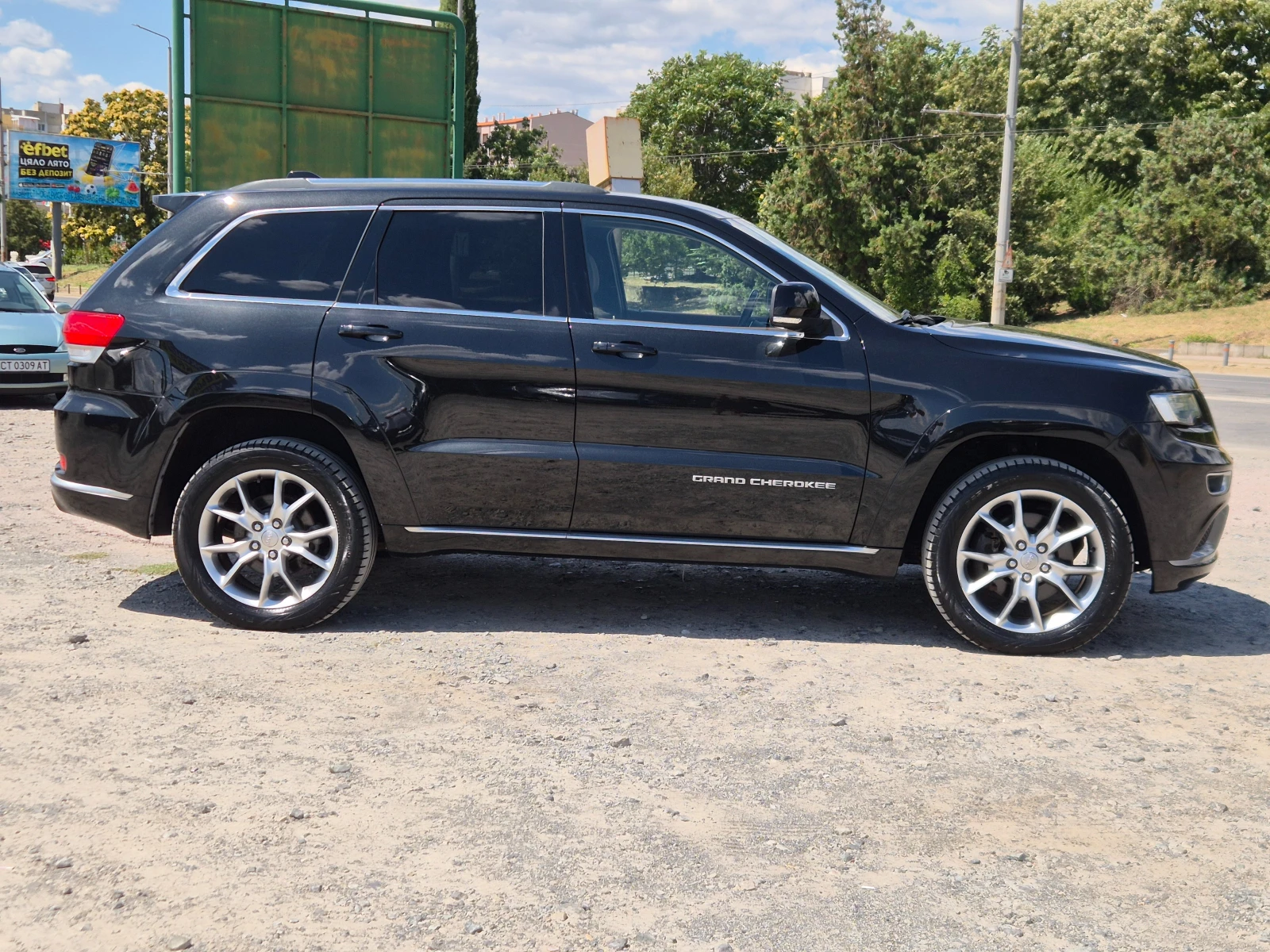 Jeep Grand cherokee 3.0CRDI SUMMIT FULL, снимка 6 - Автомобили и джипове - 55687426