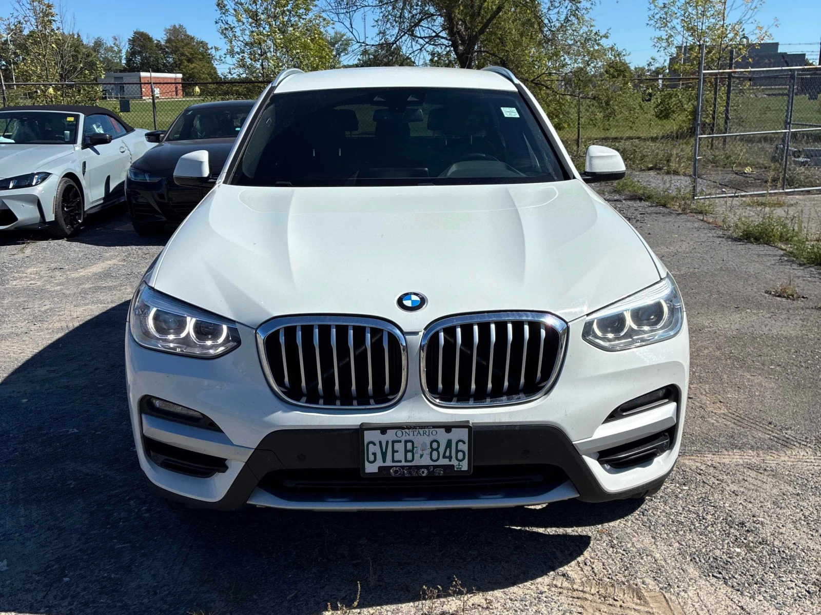 BMW X3 xDrive30e | CARFAX | OT ПРЕДСТАВИТЕЛСТВО НА BMW, снимка 2 - Автомобили и джипове - 56137032