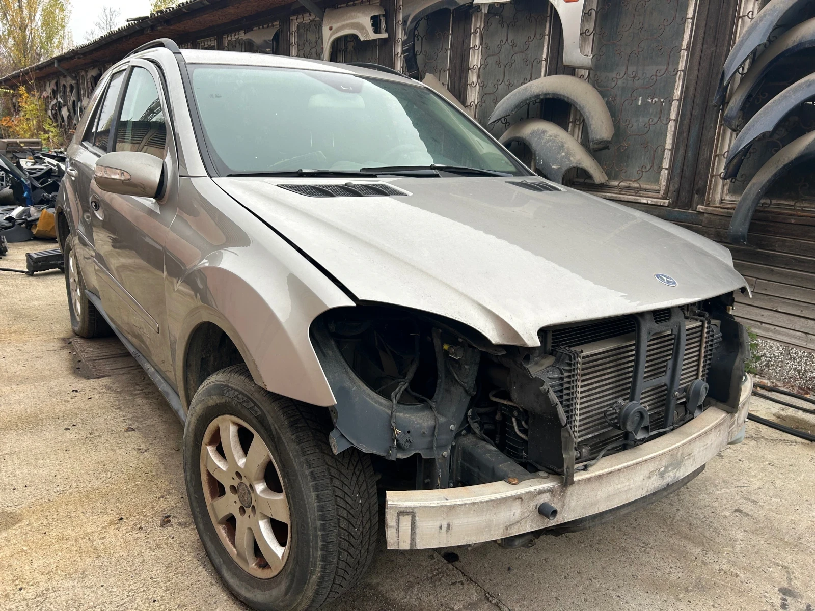 Mercedes-Benz ML 280 2.8 CDI 4MATIC, снимка 2 - Автомобили и джипове - 56717674