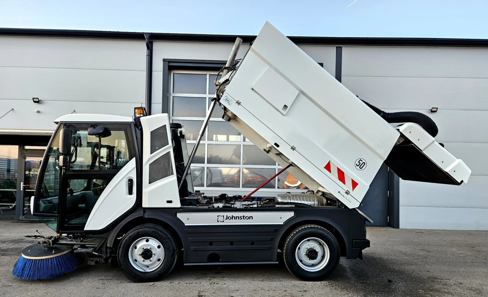 Johnston Compact 2-����-����������� | Mobile.bg � ����������� 14