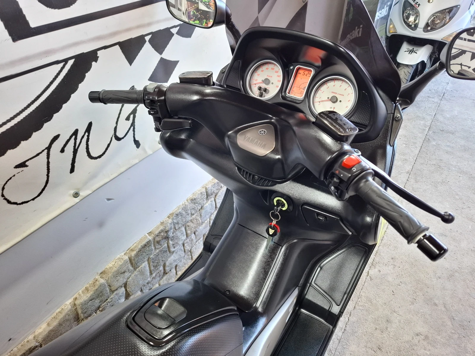 Yamaha T-max 500i Night Max* * * 2 ���� | Mobile.bg � ����������� 14