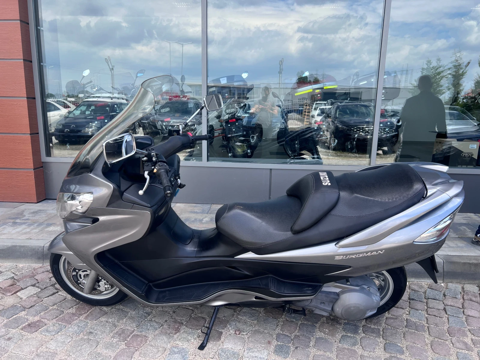 Suzuki Burgman 400i, снимка 2 - Мотоциклети и мототехника - 54639382
