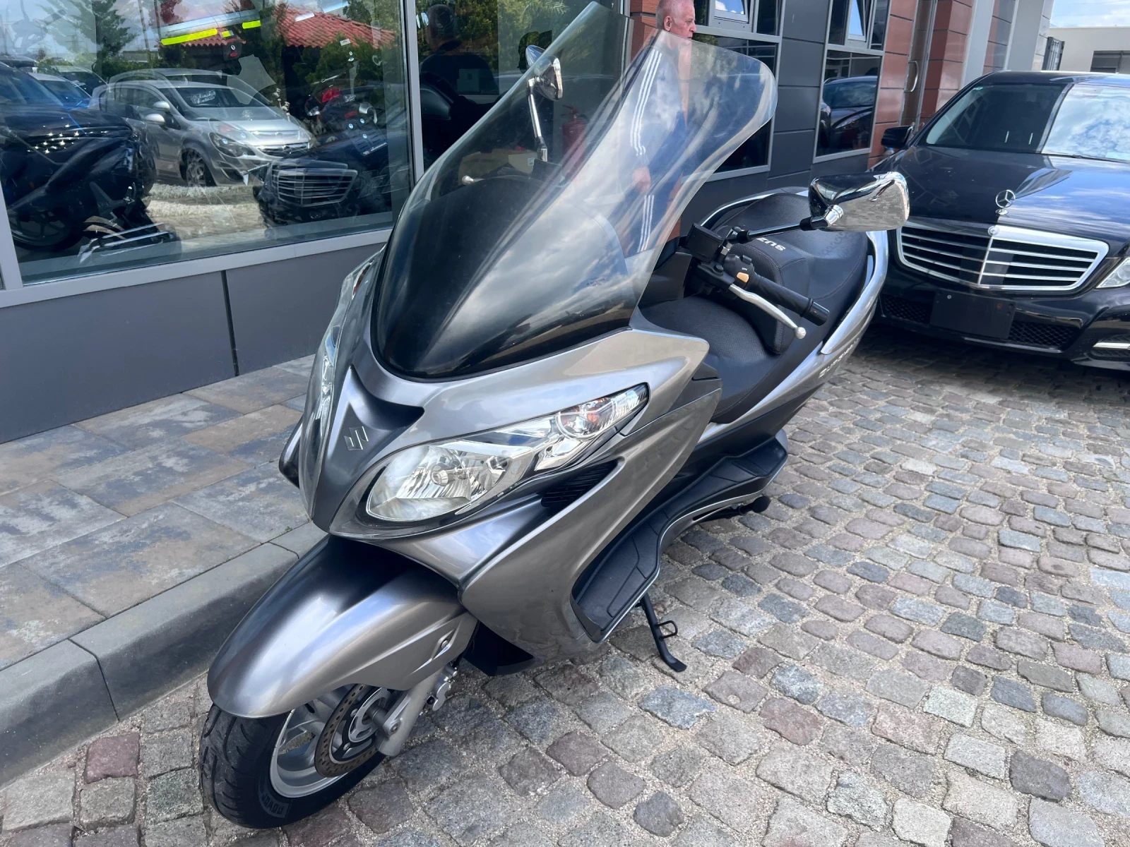 Suzuki Burgman 400i, снимка 3 - Мотоциклети и мототехника - 54639382