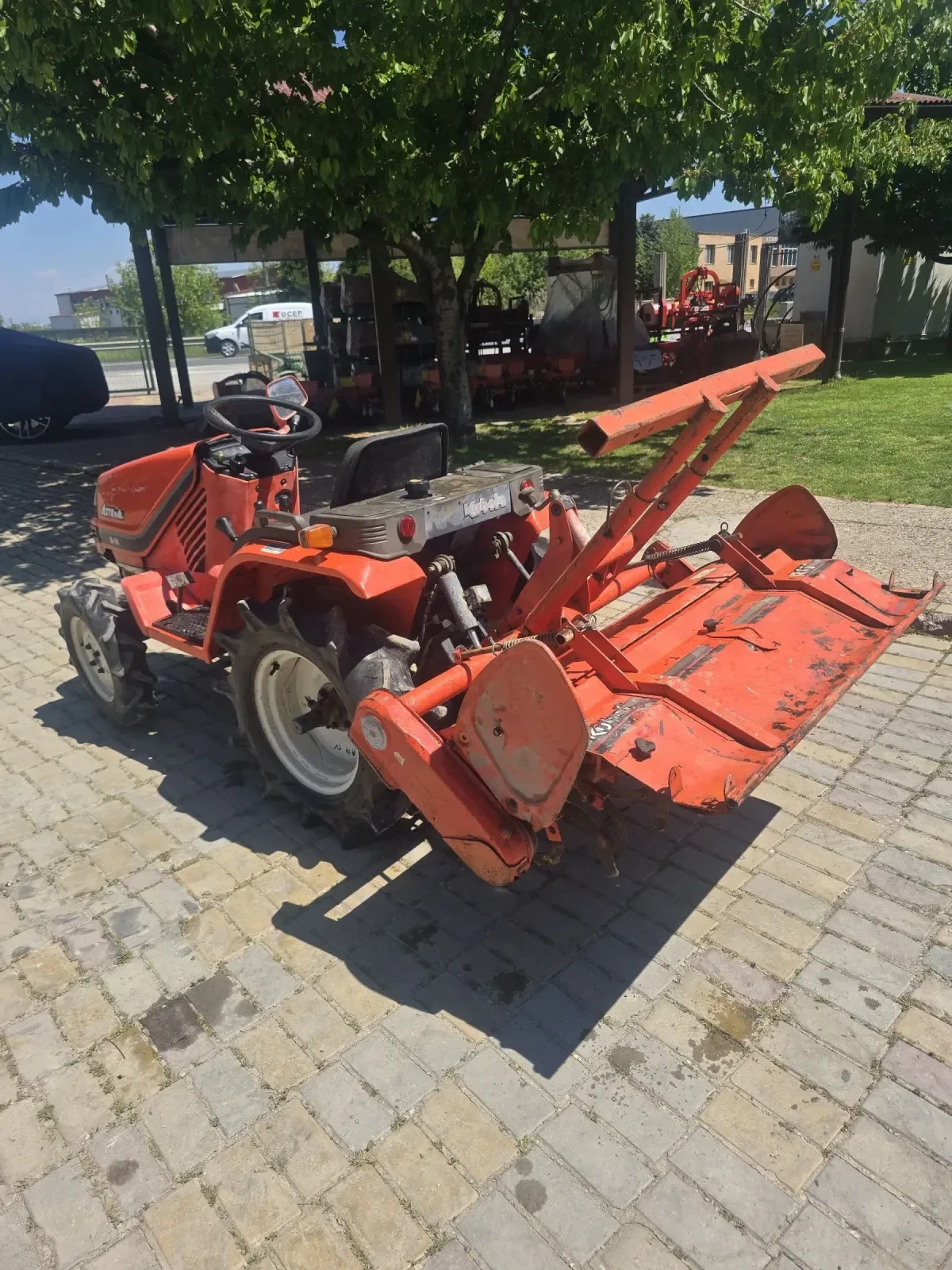 Трактор Kubota Aste 14, снимка 2 - Селскостопанска техника - 54427147
