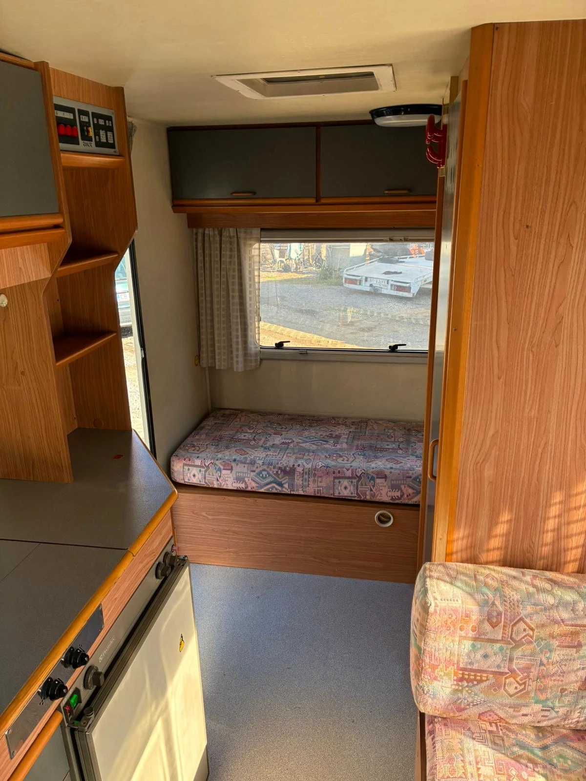 Кемпер Rimor, снимка 13 - Каравани и кемпери - 54247670