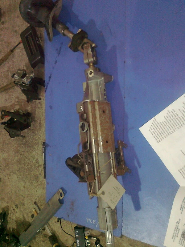 кормилен прът за Сааб 9-3 седан