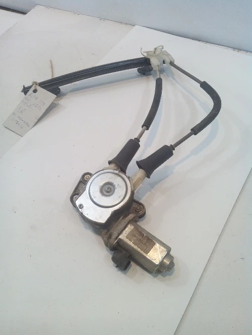 Ел.машинка стъкло задна дясна Алфа Ромео 147,стъклоповдигач