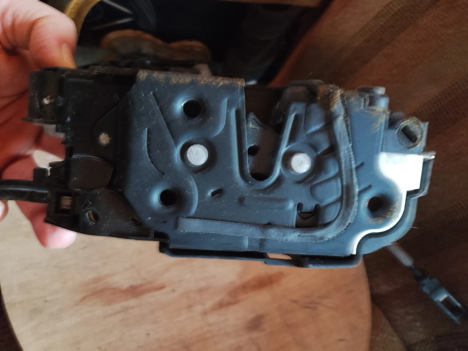 16E-5K4839016Q      7 | Mobile.bg   3