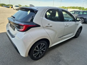 Toyota Yaris 1.5 HYBRID, снимка 2