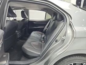 Toyota Camry 2.5 Xse Hybrid, снимка 11